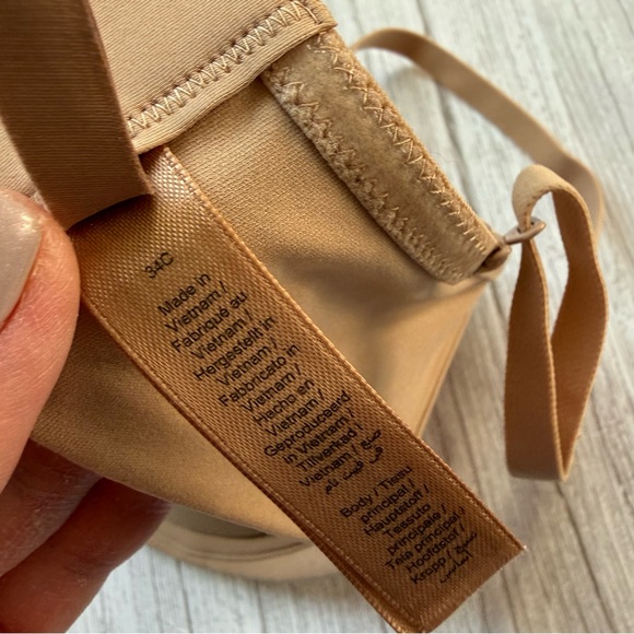 Fits Everybody Strapless Bra SKIMS Size 34C - Picture 2 of 3